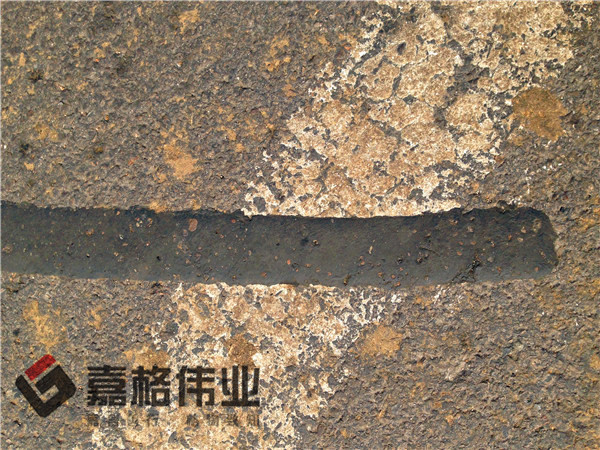 2014年遼寧路面裂縫貼縫帶施工項(xiàng)目照片